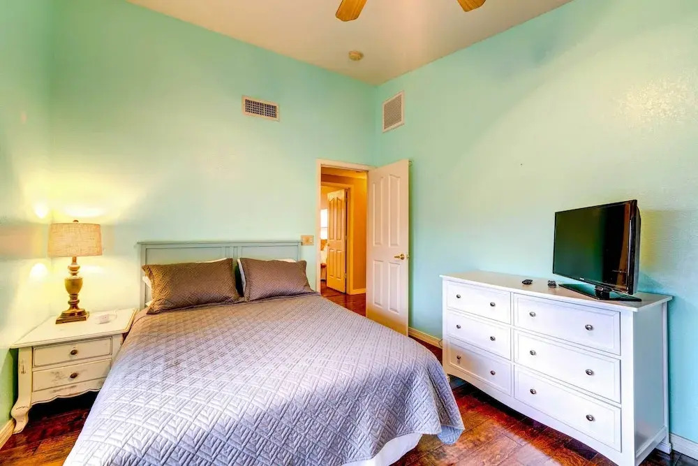 Pool + Hot Tub: Home Near Peoria Sports Complex