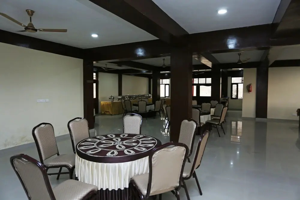 OYO 33407 Hotel Ashiana
