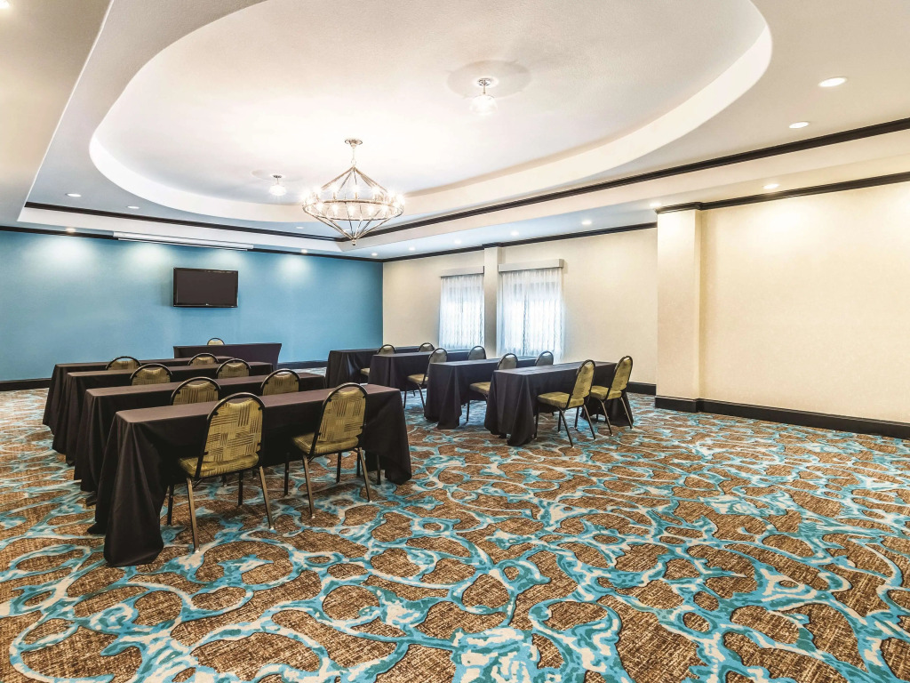 La Quinta by Wyndham Dallas Grand Prairie South