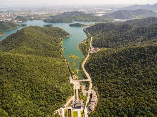 Sunny Resort Jiulong Lake Health Pavilion