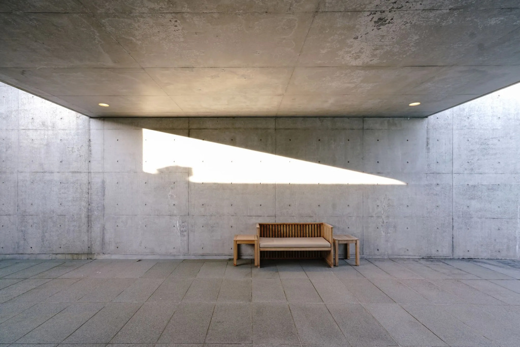 SETOUCHI RETREAT AONAGI by Onko Chishin