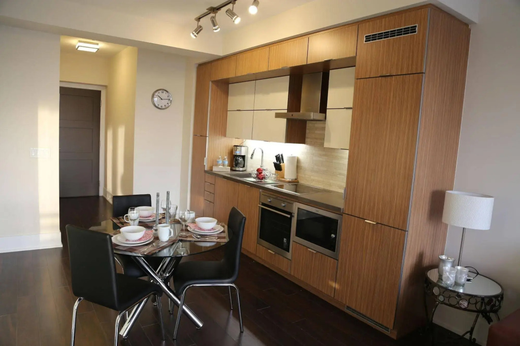 Duke Furnished Suites - CN / Convention / Roger Centre