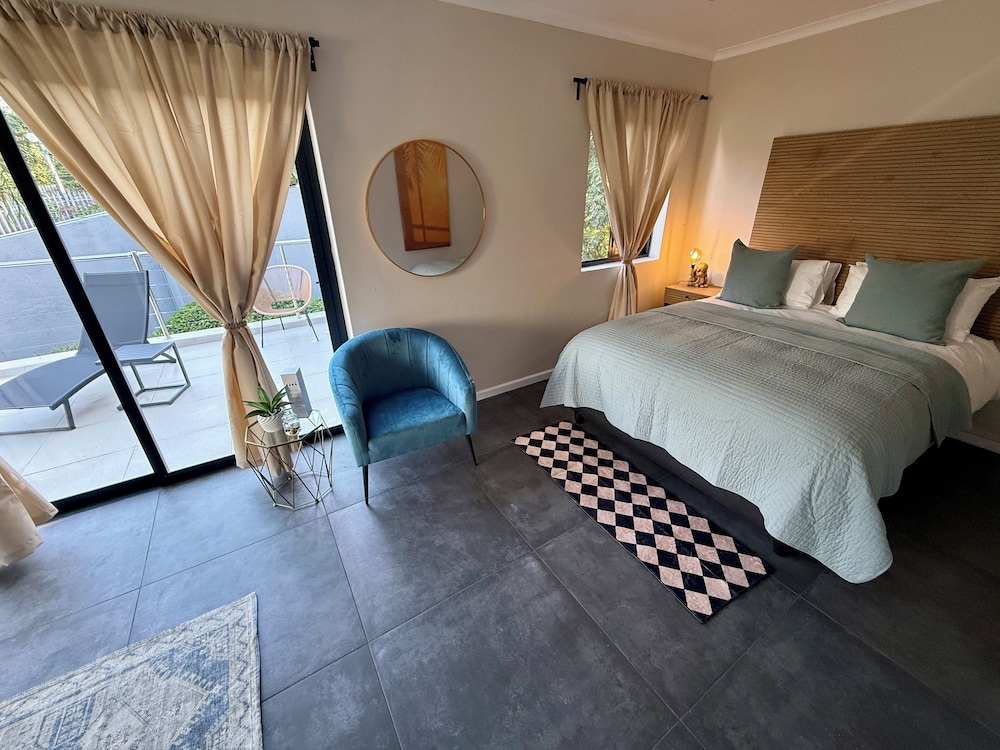 Wood Road Coastal Guest rooms