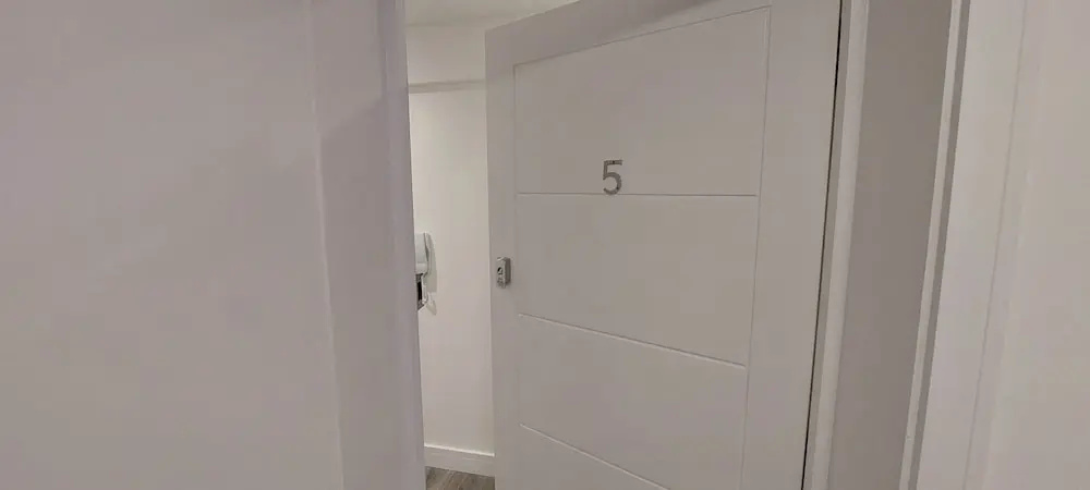 Modern 2 Bedroom Apartments Town Centre Camberley