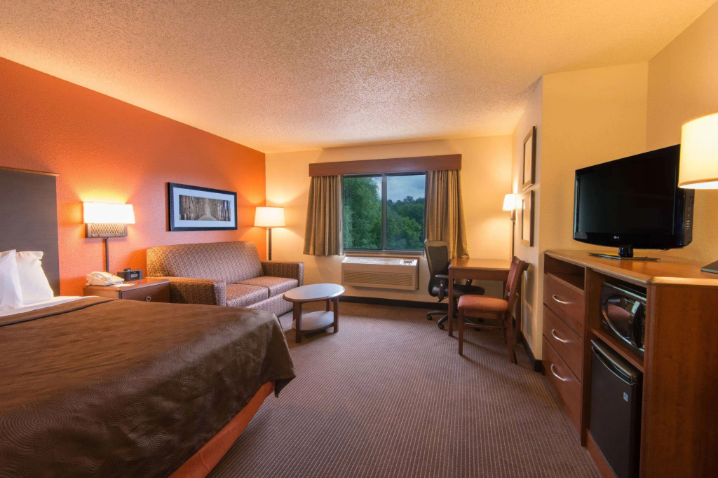 AmericInn by Wyndham Minocqua