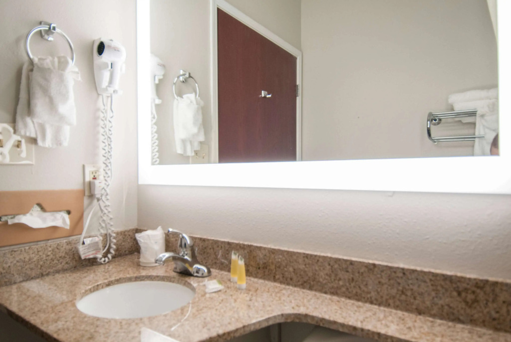 Microtel Inn and Suites Lafayette