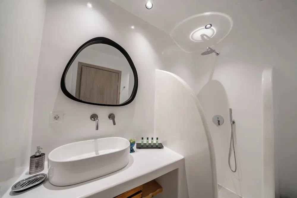 ACL'L Luxury Suites