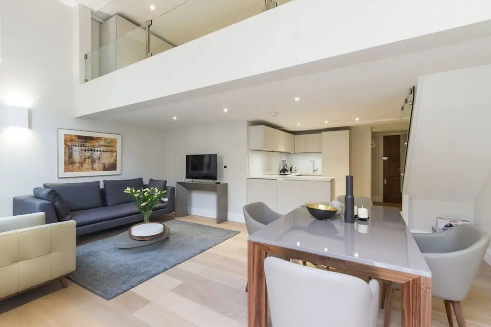 1 Bedroom Duplex to Rent- Clanricarde 8