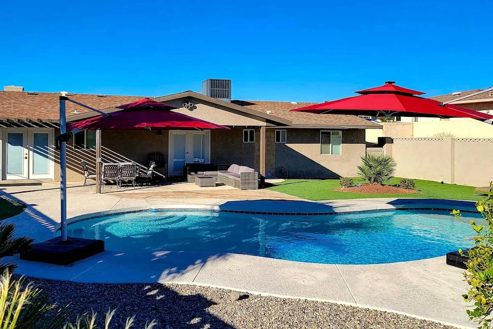 Private Pool & Patio: Modern Lake Havasu Home!