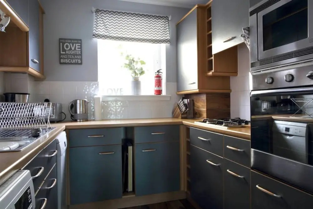 2 Bedroom Flat With Garage Parking