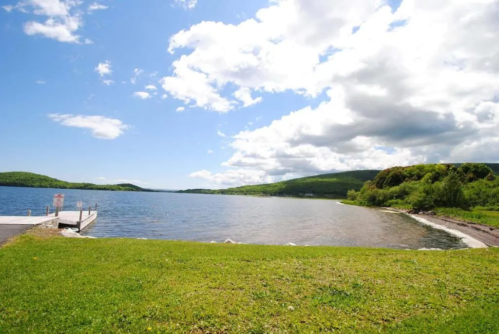 Keltic Quay Cottages & Bayfront Lodge