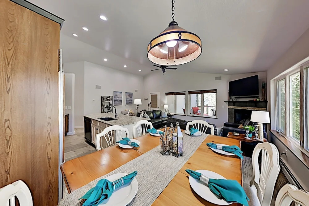 1580mrub 2 Bedroom Townhouse