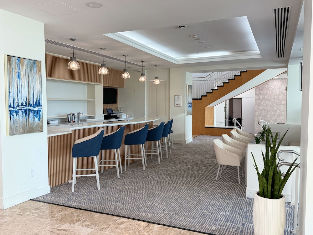 Luxury 1 Bedroom Suite