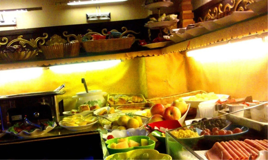 Beijing Double Happiness Hotel