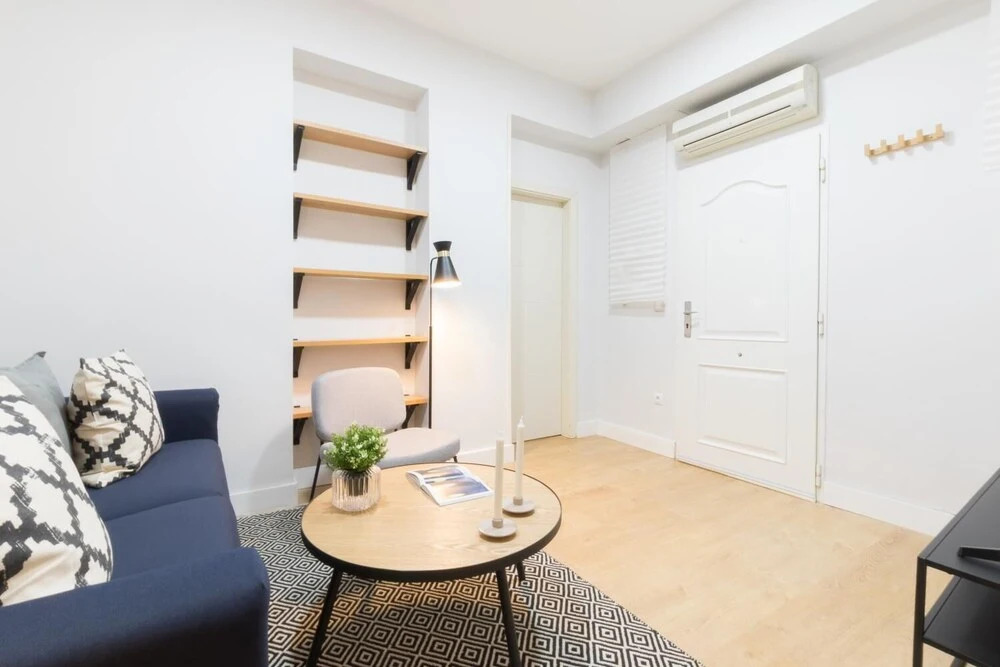 Royal Apart. la Almudena by Allô Housing