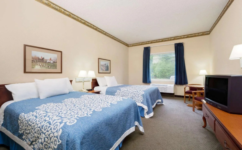 Magnason Hotel