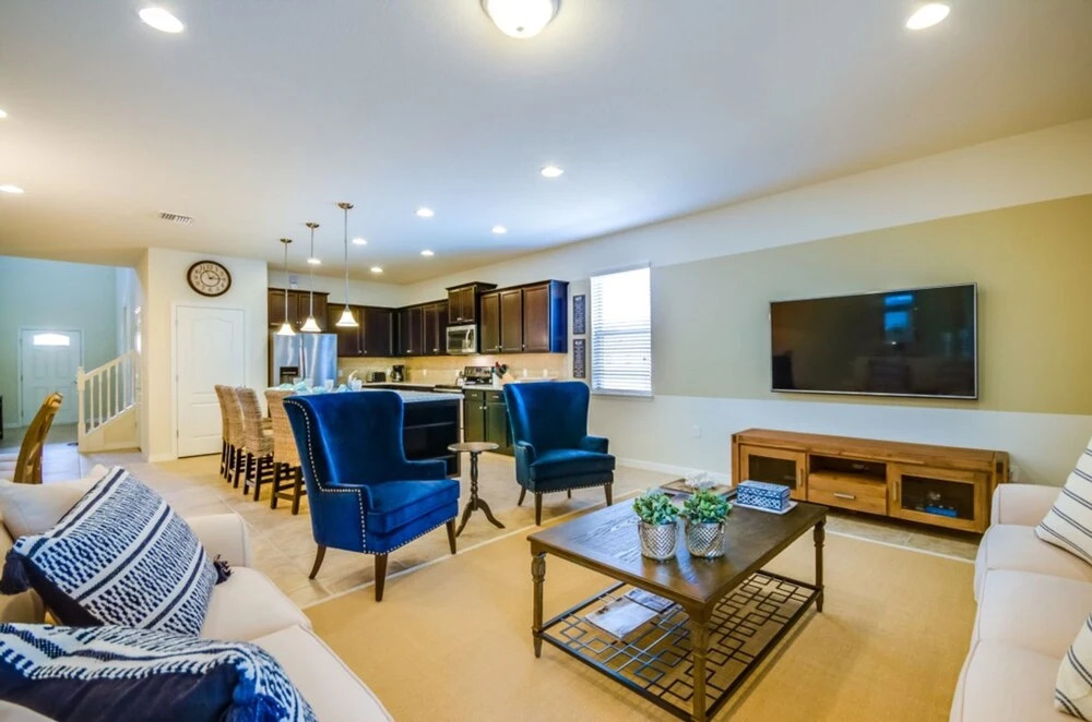 Windsor at Westside - 8889 Qin Loop