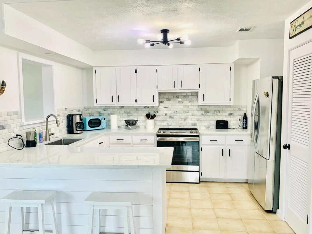 New!!! Sea Salt Vacation Home, Private Pool - Walk to Beach