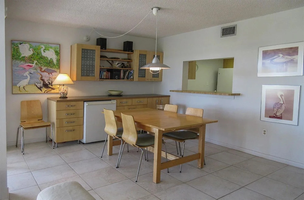 Sandarac 109B - 2 Br Condo