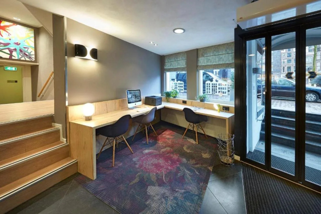 Nova Hotel