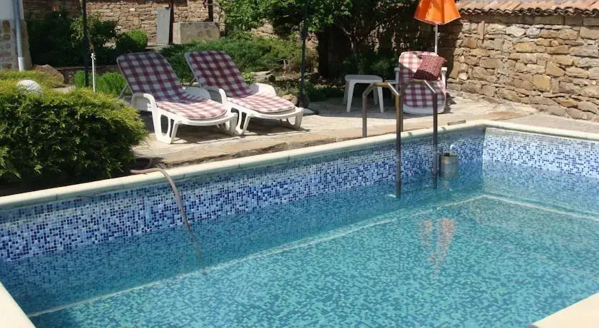 PJVilla