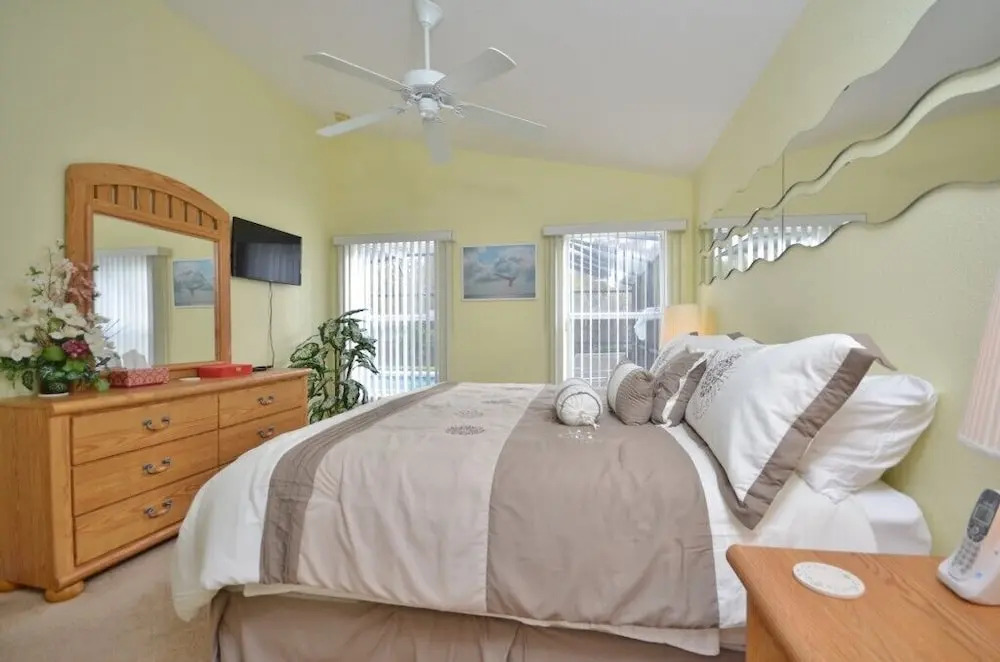 5-Bedroom Villa in Davenport 193RWC