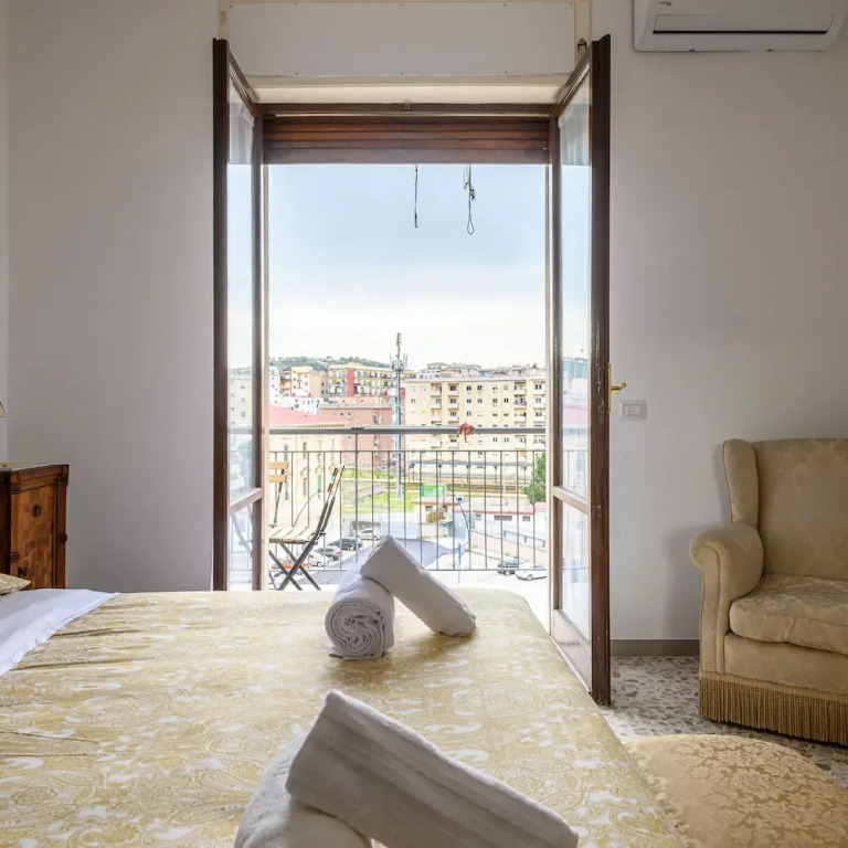 Via Coriolano 8 in Naples