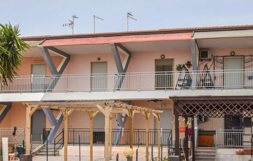 Awesome Apartment in Marina DI Strongoli With Wifi and 2 Bedrooms