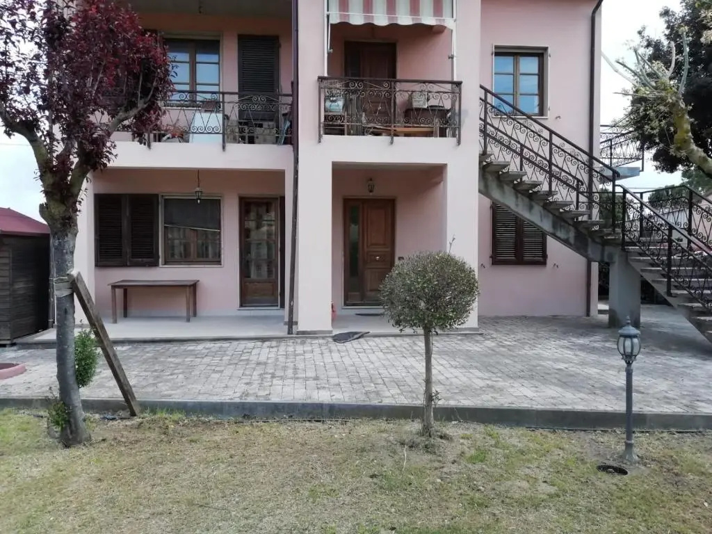 Antonia House