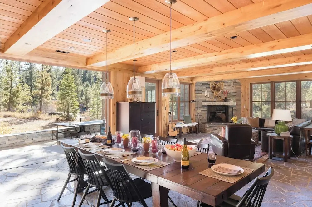 Hunter by Avantstay Award-winning Riverfront Cabin 5 Minutes From Palisades
