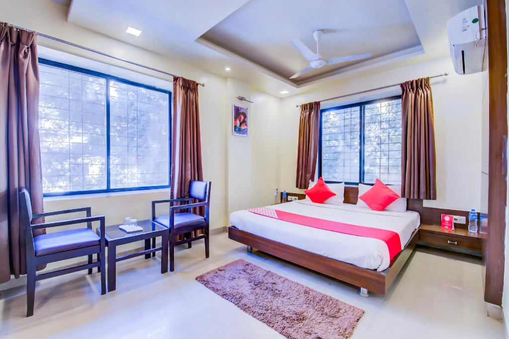 FabHotel Ranjanas - Nr humkar Chowk