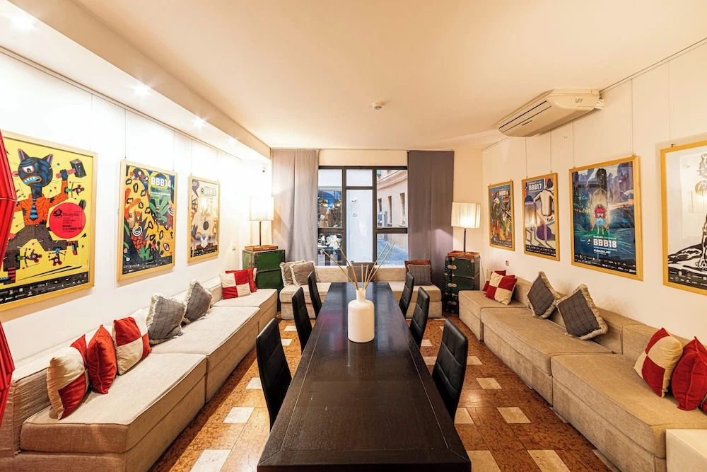 Al Cappello Rosso Suite Apartments