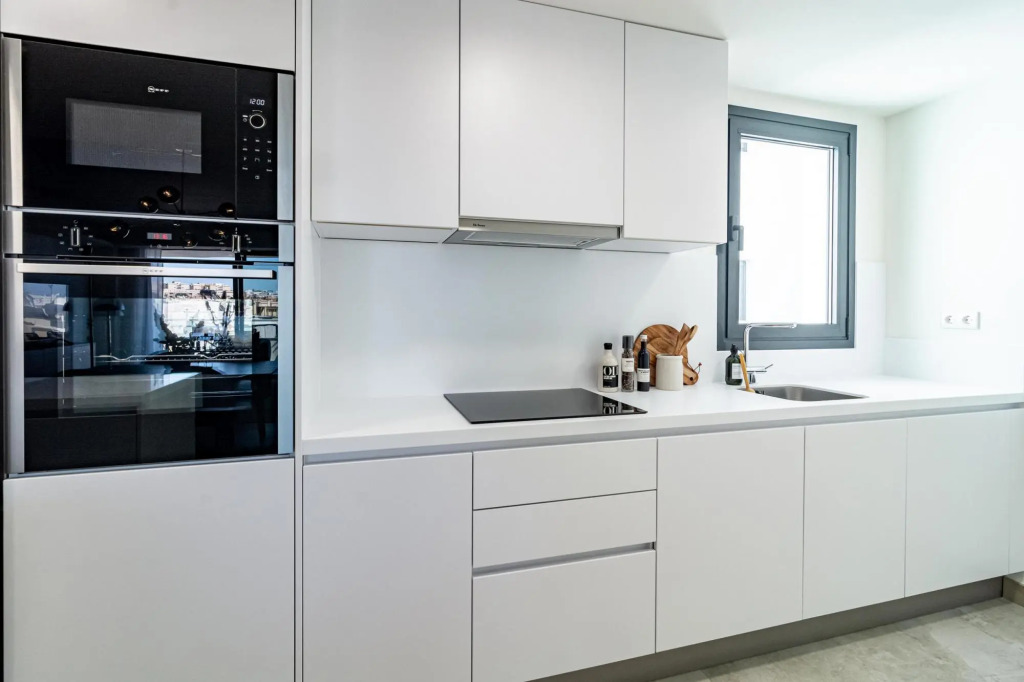 Inf3.2l- Modern City Apartment, Families Only