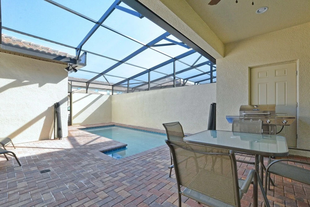 Tvpm-8916al/wws 4 Bedroom Townhouse by RedAwning