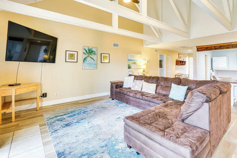 5 Pools: Pet-friendly Palmetto Dunes Condo!