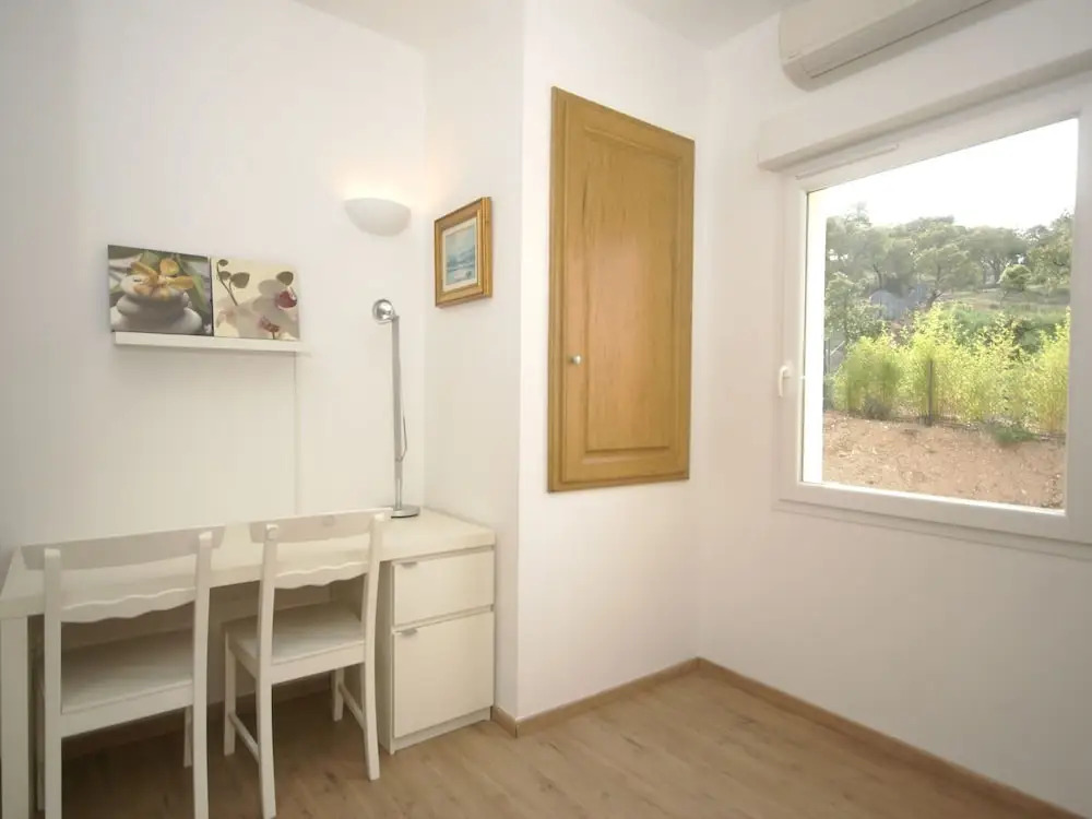 Soothing Holiday Home in Sainte-maxime With Swimming Pool