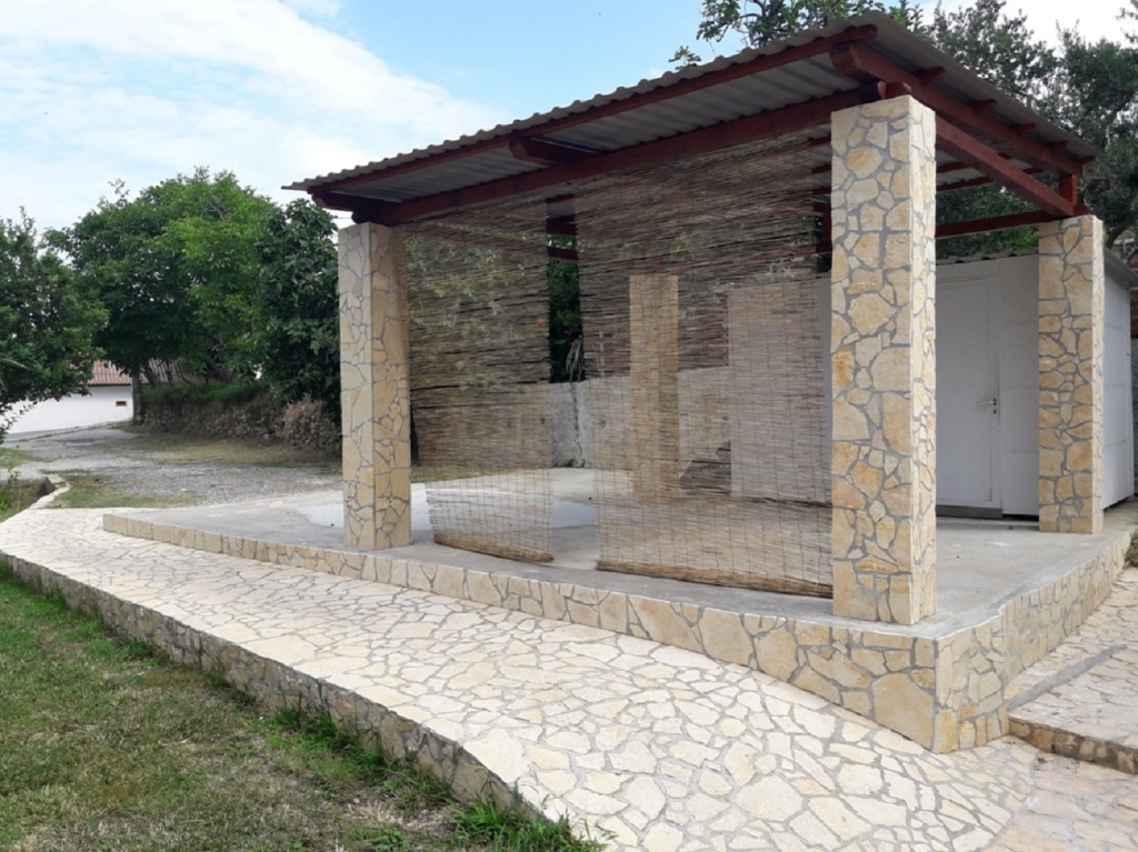 Apartment Pavilion - beautiful garden & comfortable: A1 Kampor, Island Rab