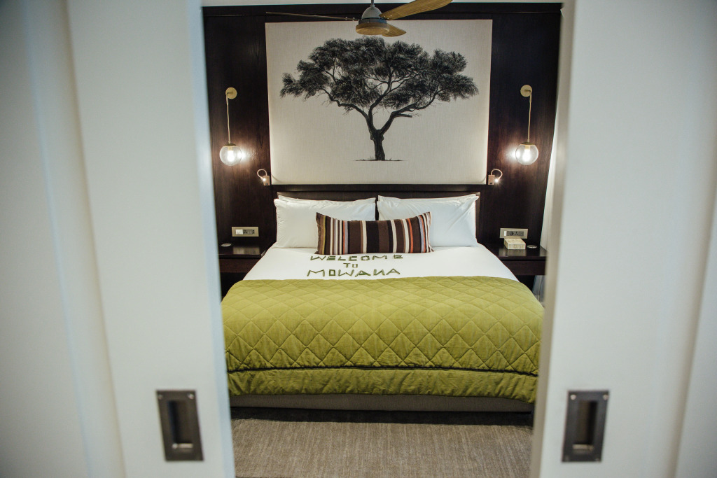 Cresta Mowana Safari Resort & Spa