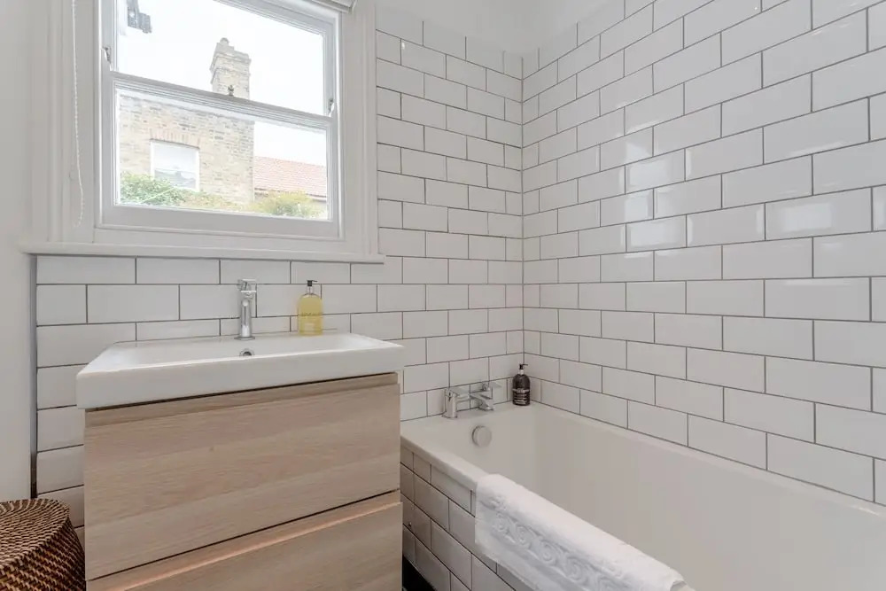 Charming 1 Bedroom Flat Close To Tube Station