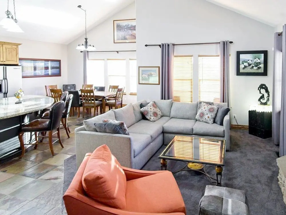 5500 Cross Country Way Townhouse