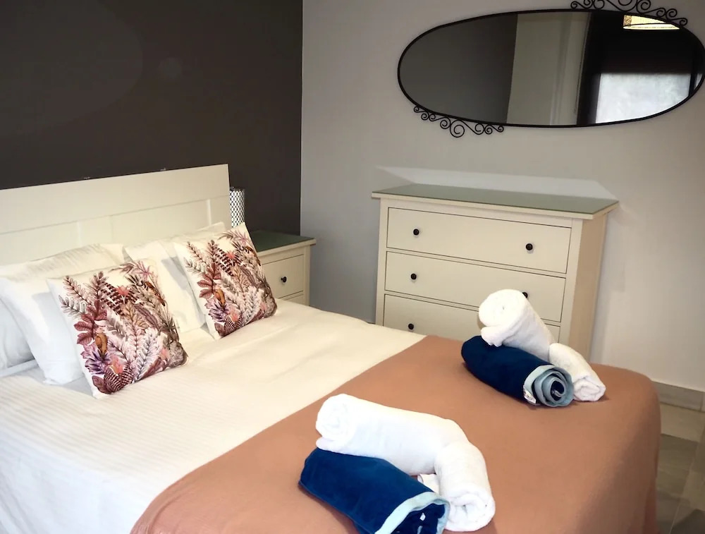 2F MTR - Marbella Temporary Rent 3bedrooms Old Town