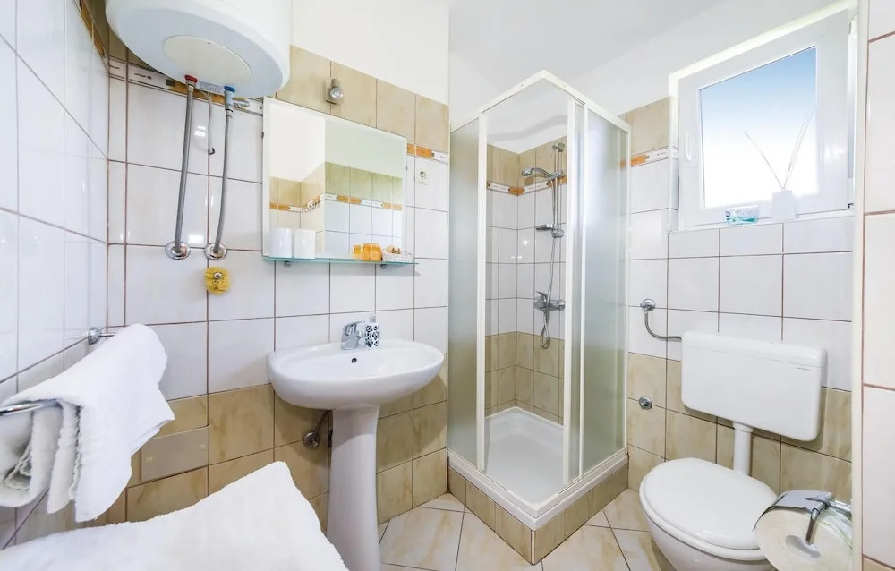 Amazing Home in Bibinje With Wifi and 4 Bedrooms