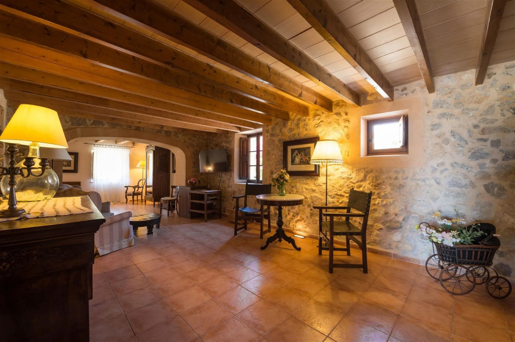 Hotel Rural Can Feliu