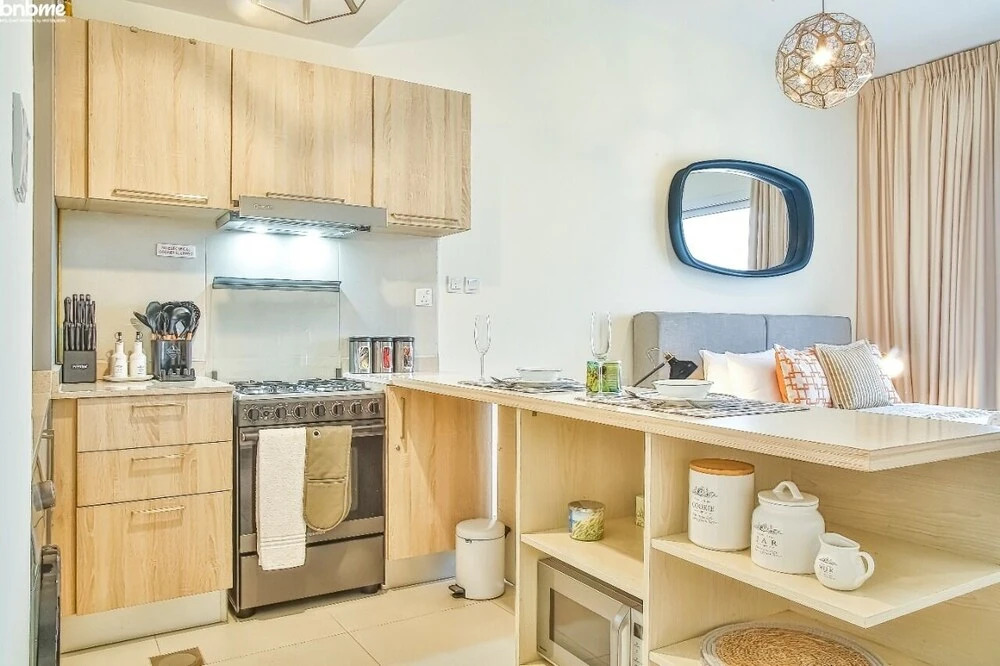 Lake View Luxurious Studio Bnbmehomes