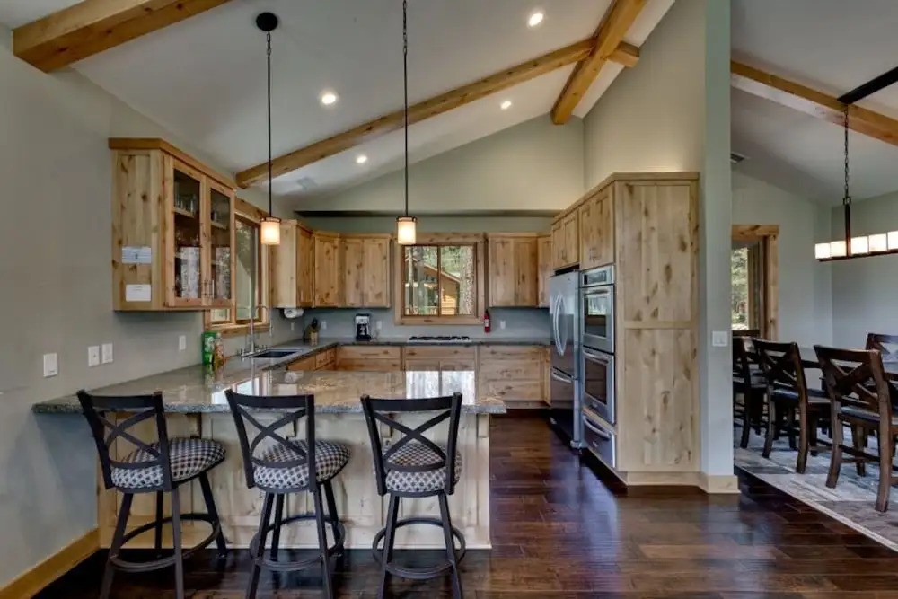 Bijou Lodge 5 Bedrooms 4 Bathrooms Home
