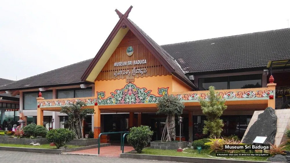 ZEN Rooms Basic UNINUS Syariah