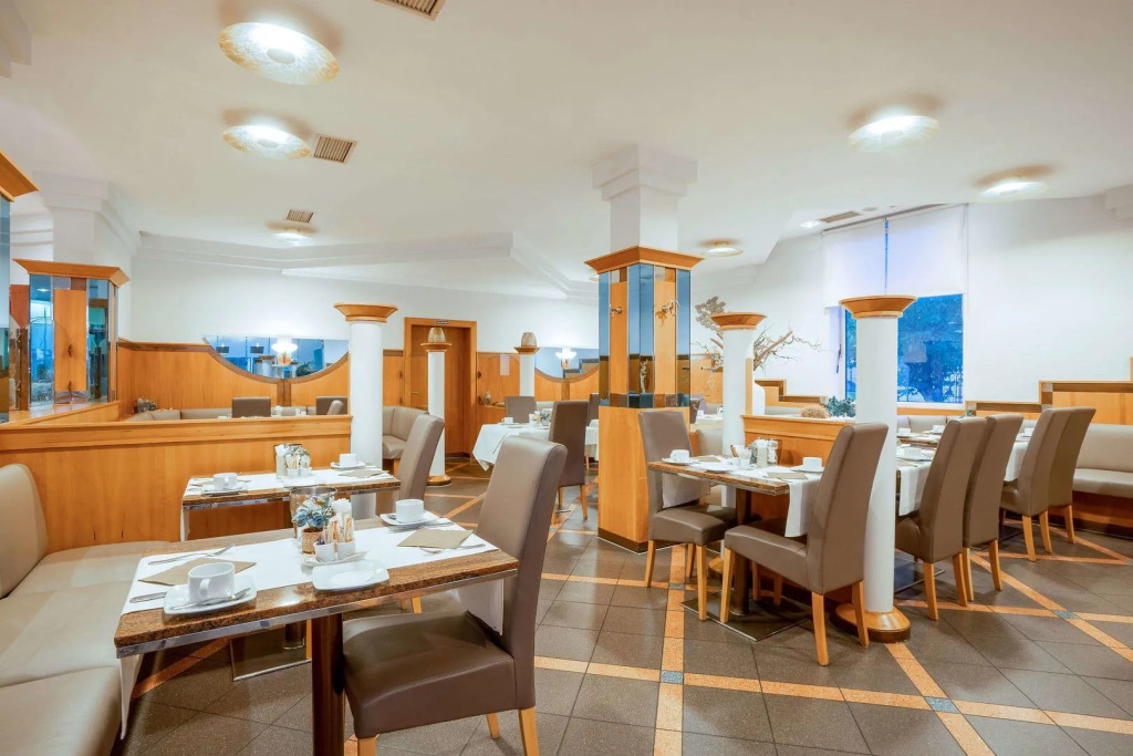 QU Hotel, Trademark Collection by Wyndham