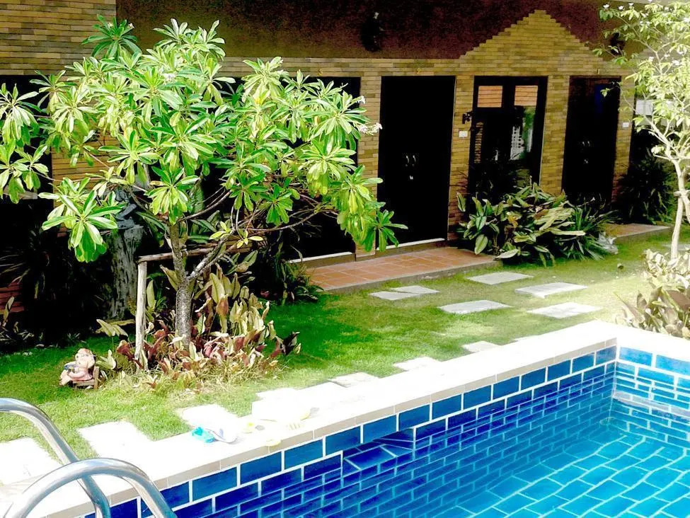 Baan Talay 51