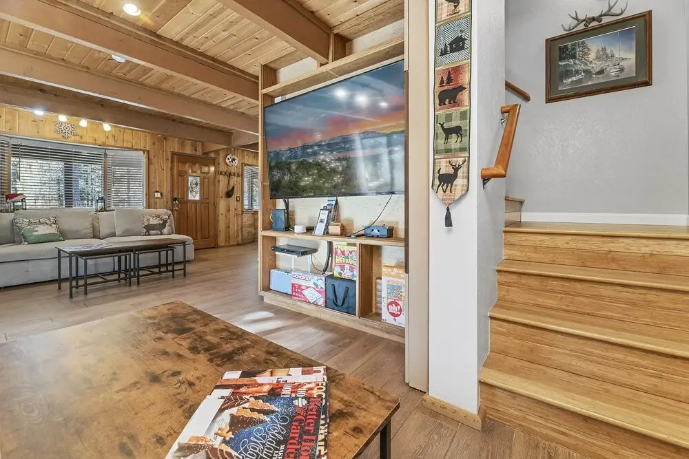 Moonridge Getaway - The Perfect Home For Everyone With All The Amenities You Will Need! 3 Bedroom Home