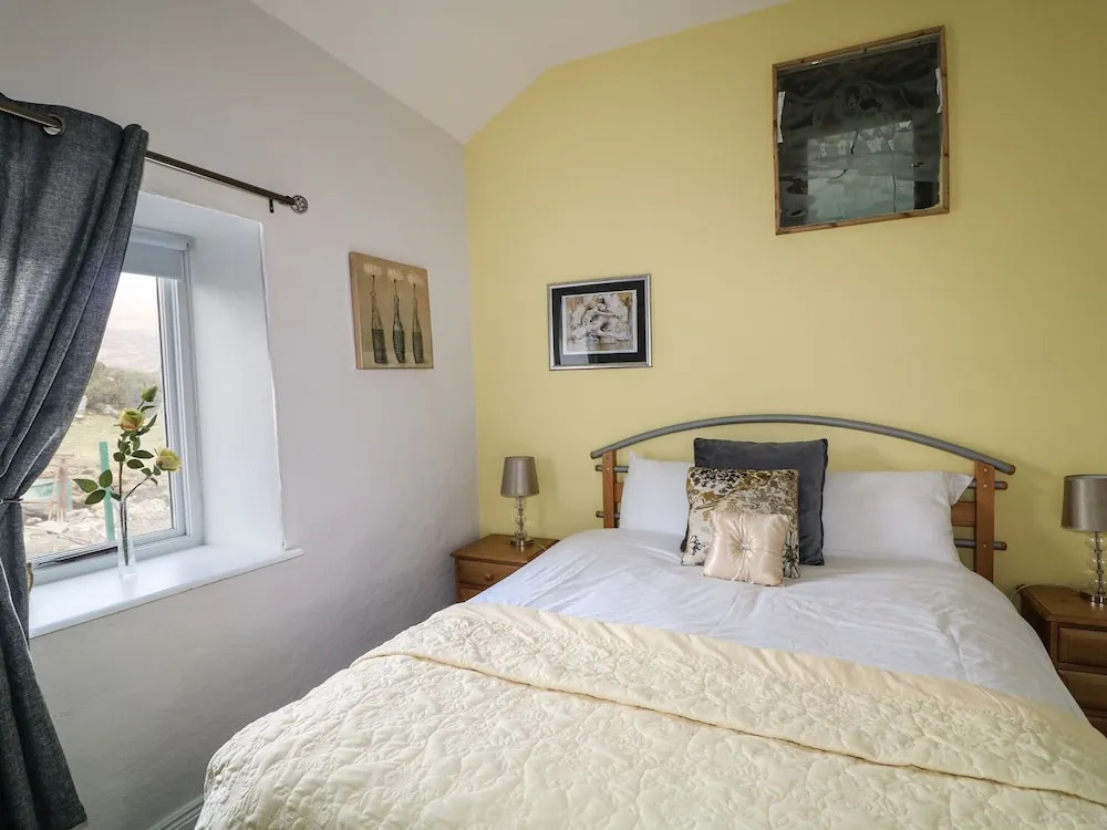 Pat White's Cottage